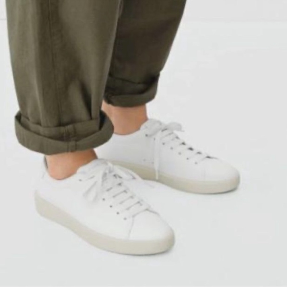 Everlane The ReLeather tennis shoes gum sole white sneakers